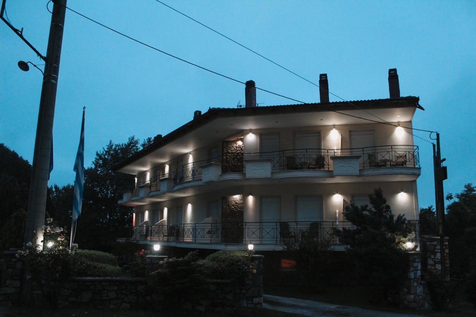 Enastron Hotel Káto Loutrákion Exterior foto